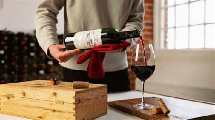 Can you tell a good wine by the bottom of the bottle?