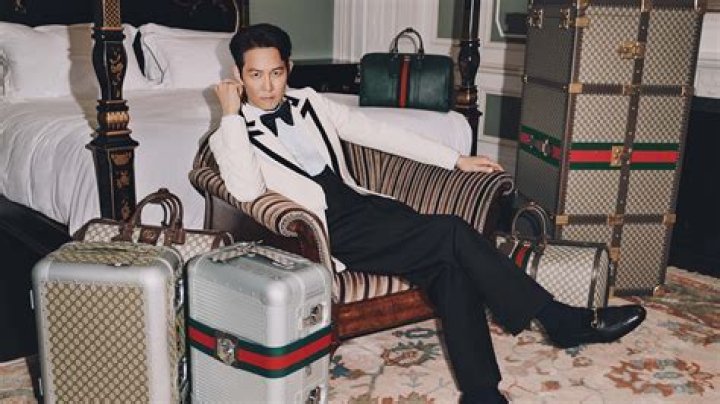 Does Gucci use real fur?