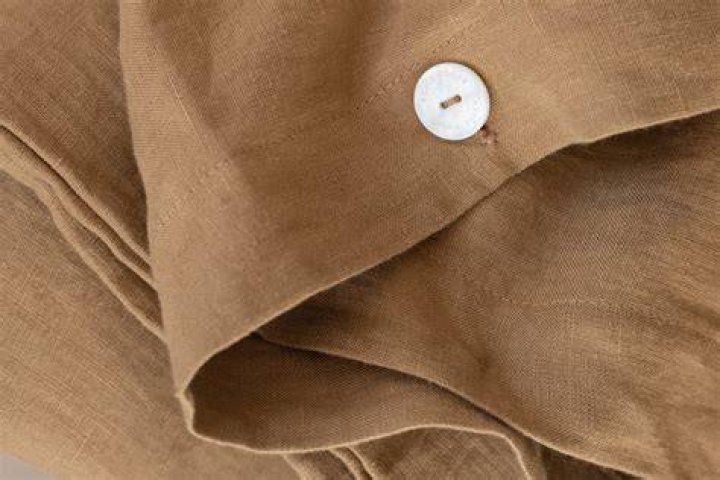 How can you tell good quality linen?