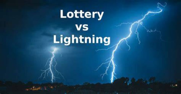 What are the chances of winning the lottery vs getting struck by lightning?