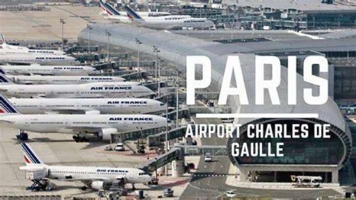 Which is the biggest airport in Paris?